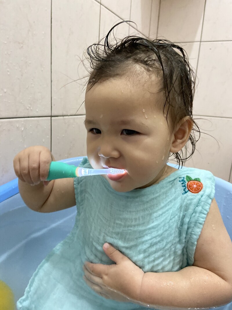 兒童牙膏 兒童口腔 兒童牙刷 brushbaby 歐樂芬